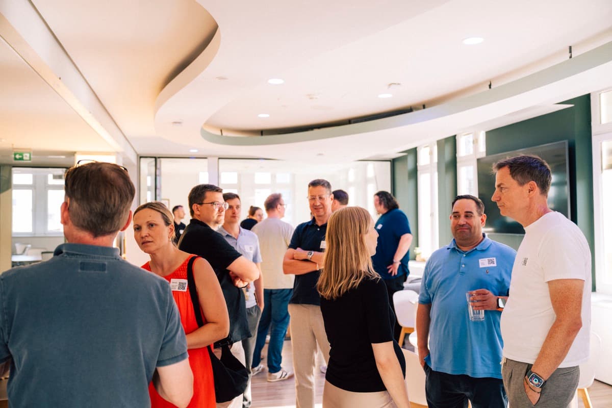 Networking between sessions